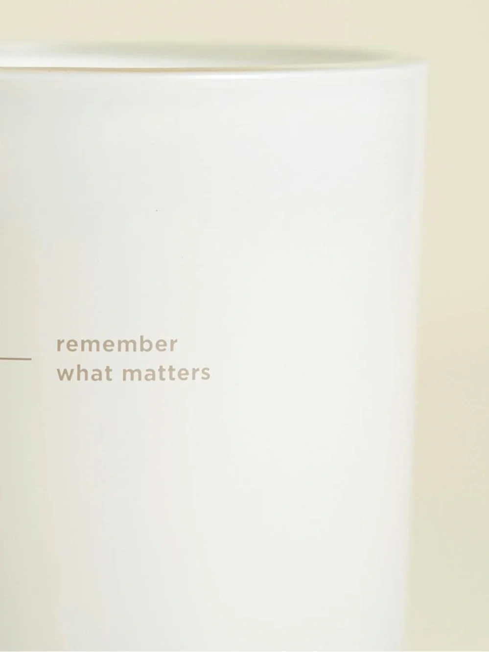 Be Focused: Remember what matters (Peppermint Eucalyptus) 13oz Candle